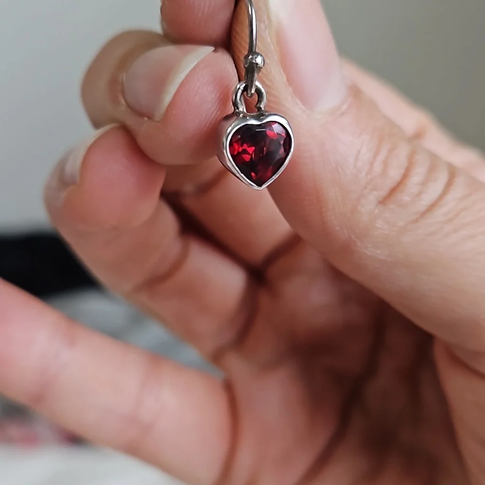 Vintage Crimson Crystal Heart Sterling Silver Earrings - Picture 5 of 5